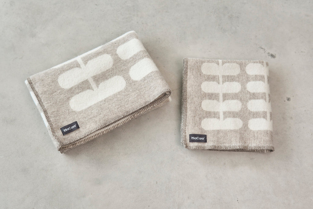 MiaCara Flora Dog Blanket