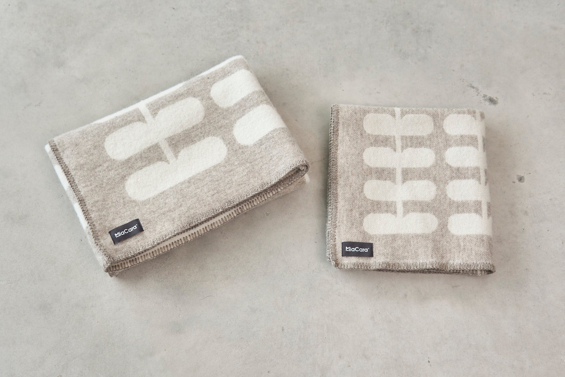 MiaCara Flora Dog Blanket