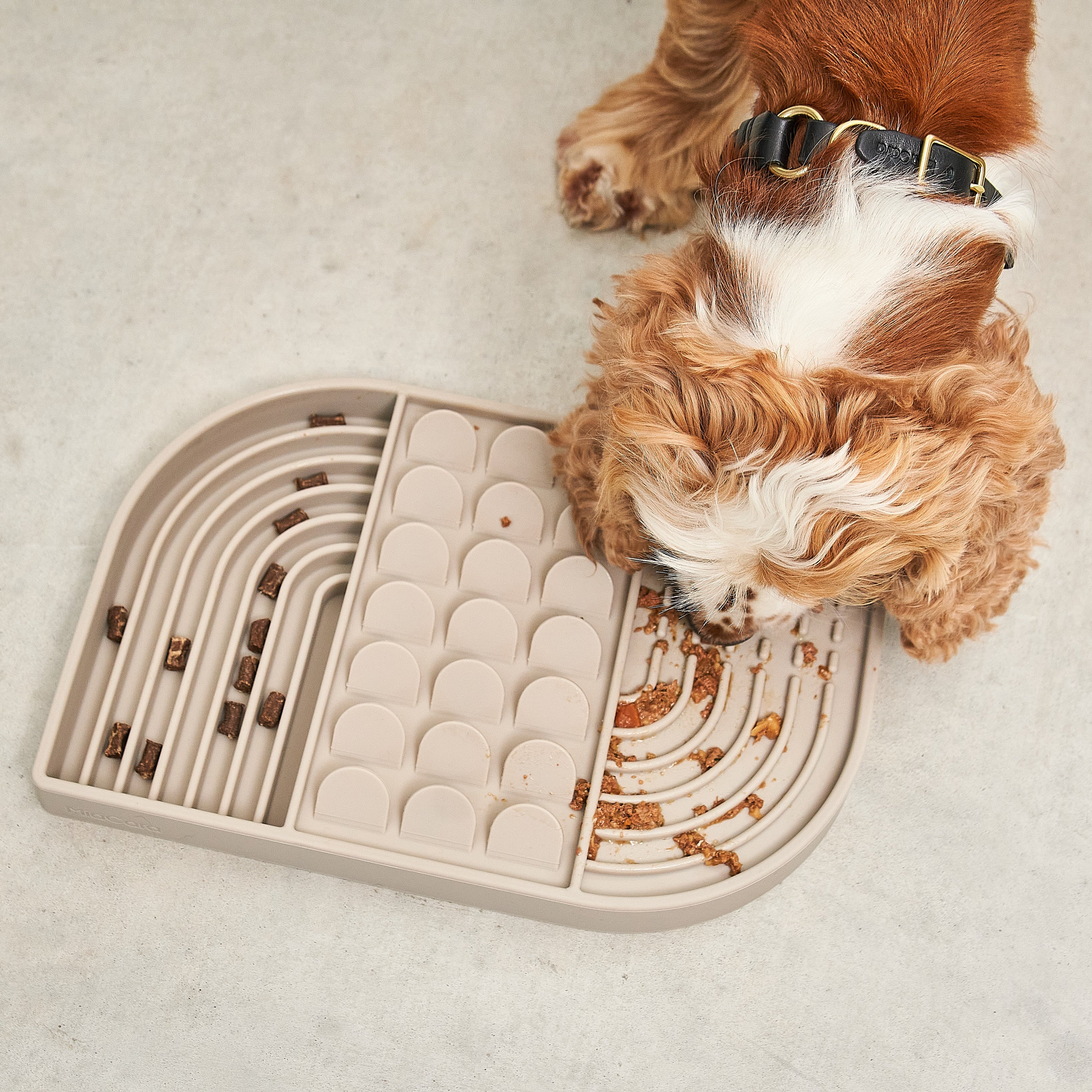 MiaCara Aperitivo Dog Treat Mat