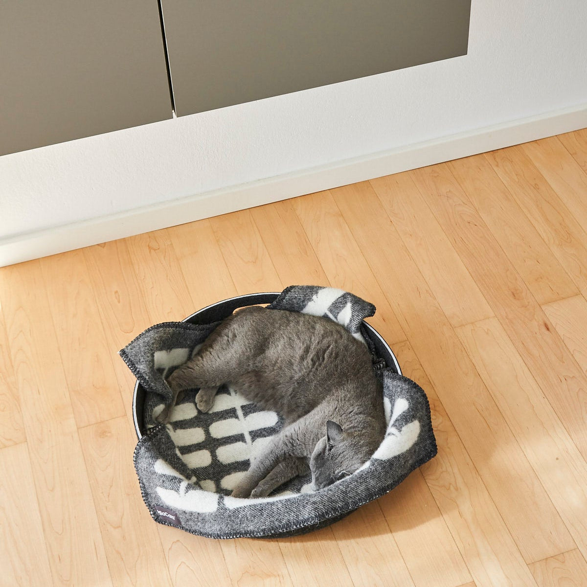 MiaCara Flora Cat Blanket