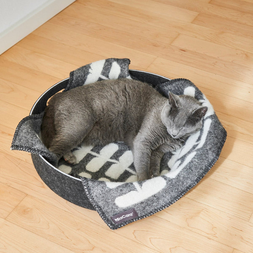 MiaCara Flora Cat Blanket